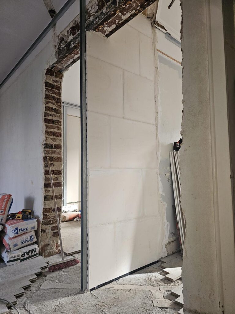 Chantier de rénovation en cours à Nanterre