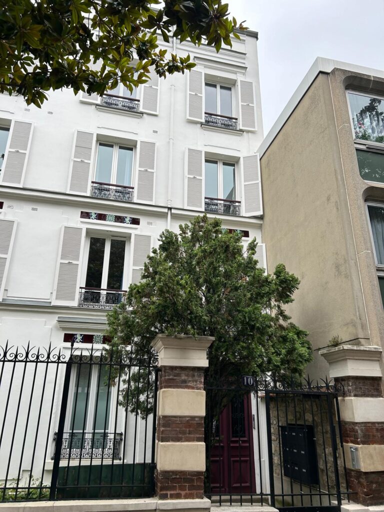 Ravalement de la façade d'un immeuble parisien